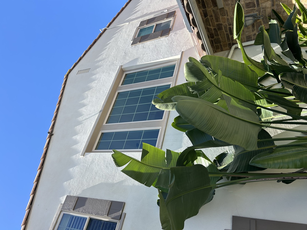 deionized water window cleaning removing hard water spots in san diego